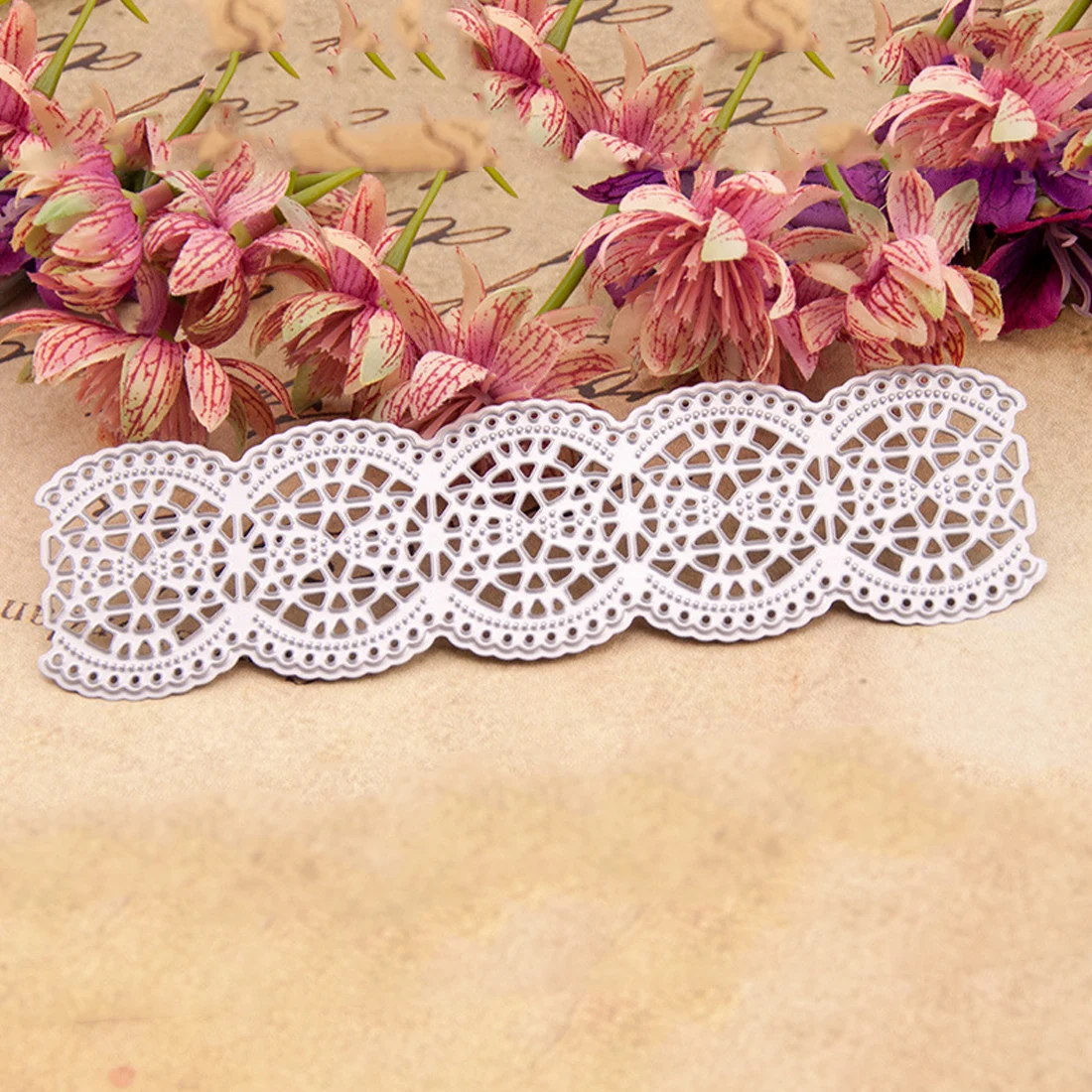 

Lace Flower Hollow Edge Border Frame Metal Cutting Dies Stencils for DIY Scrapbooking Decoration Crafts Embossing Paper Cards