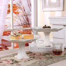 Eurpoe Erweiterte Weiß Bone China Kuchen Stehen Gerichte Und Platten Porzellan Luxus Backwaren Obst Einwegbehälter-fruchtschale Für Teatime Mahlzeit Küche
