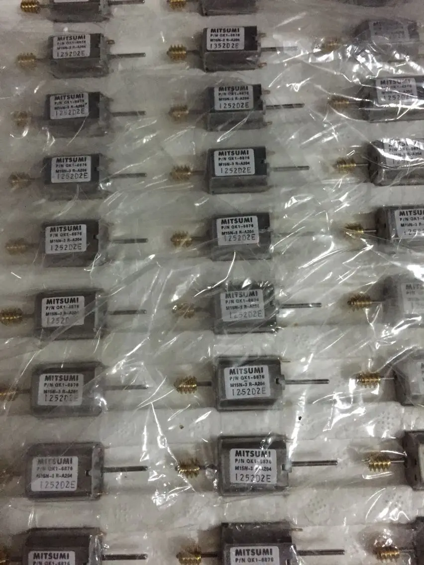 Оригинальный новый 100% QK1 6876 микро щетки мотора постоянного тока M15N 3 R A204|Двигатель