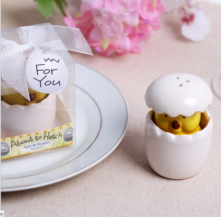 

wholesale Cute!" About to Hatch" Chicken Salt and pepper shakers Baby shower favors 100 sets Free shipping wedding favors