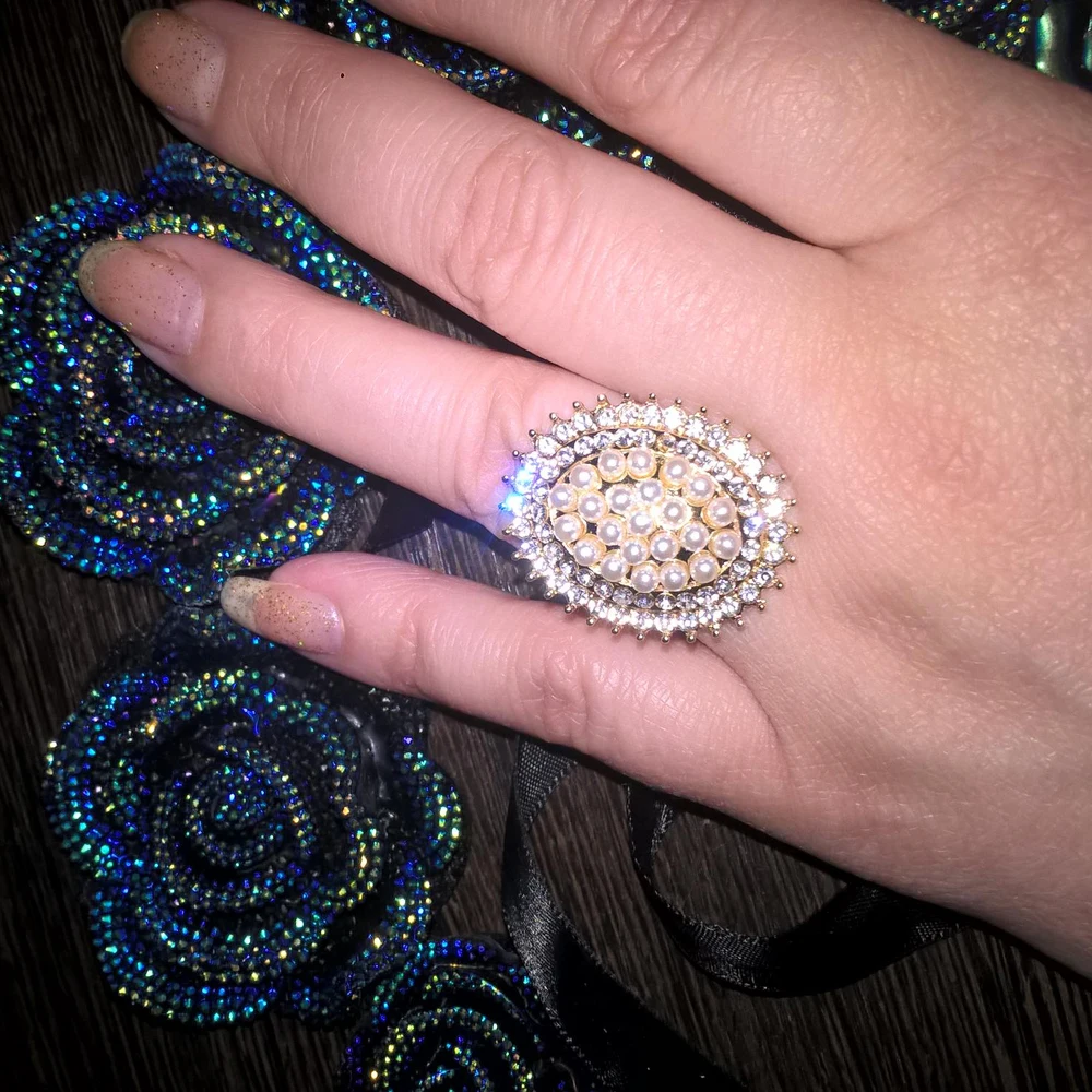 Fashion Women's Pearls Ring Shinning Rhinestones Imitation Pearls Rings
