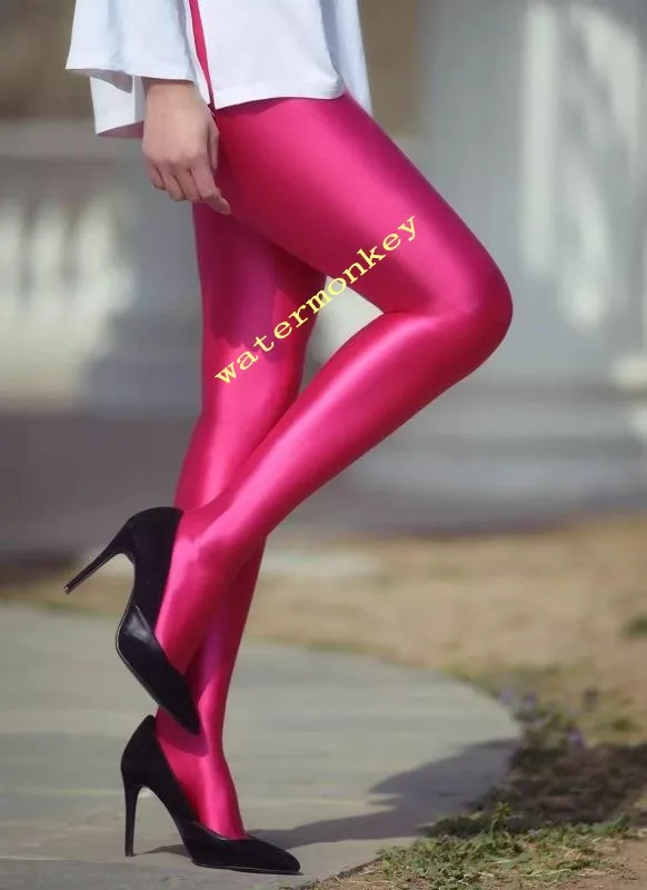 Легинсы из лайкры