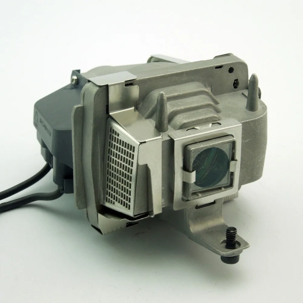 

Projector Lamp SP-LAMP-026 for INFOCUS IN35 / IN35W / IN36 / IN37 / IN65W / IN67 / LPX8 with Japan phoenix original lamp burner