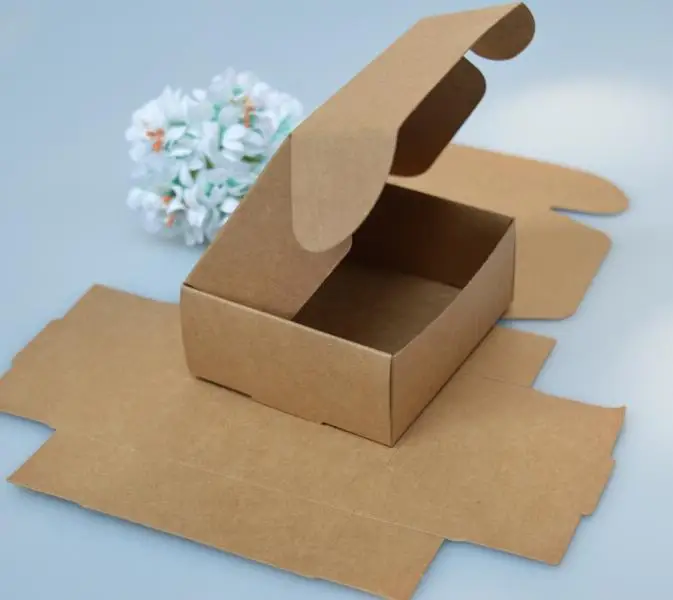 100 шт. белый/черный/крафт Бумага подарочная коробка конфеты коробки для тортов и пирожных Baby Shower украшение, свадебные сувениры подарки коробка для гостей вечерние поставки - Цвет: kraft paper