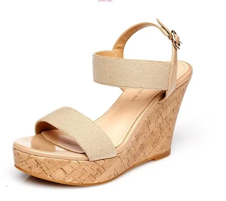 2019 الصيف جديد إسفين مع ماء منصة الإناث الصنادل أوروبا وأمريكا مثير مفتوحة اصبع القدم حجم صغير 2019 الصيف جديد إسفين مع ماء منصة الإناث الصنادل أوروبا وأمريكا مثير مفتوحة اصبع القدم حجم صغير