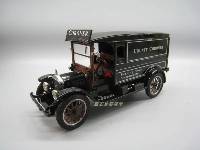 

Signature 1/32 Scale Car Model Toys 1920 WHITE VAN Diecast Metal Car Model Toy For Collection,Gift,Decoration