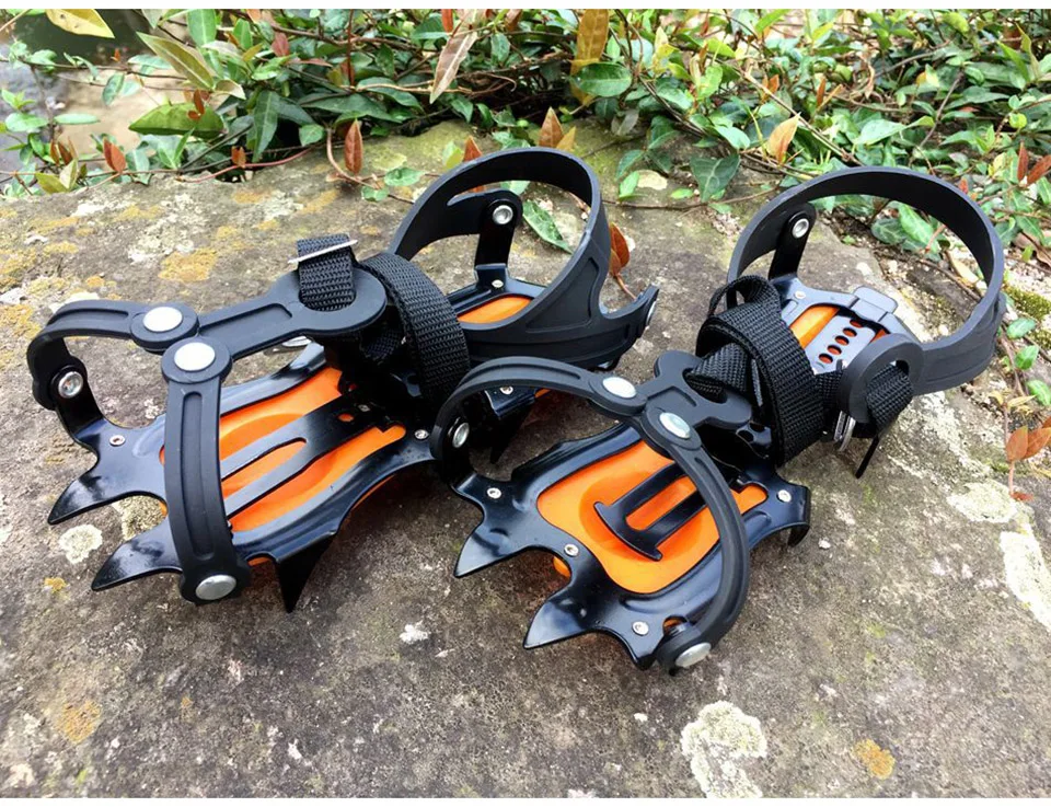 Pinça de Gelo Antiderrapantes de Alta Ajustável para Caminhadas Escalada ao ar Livre do Esqui Neve do Gelo 10 Dentes Garras Crampons Sapatos Qualidade da 17 de alta qualidade ajustável pinça gelo para