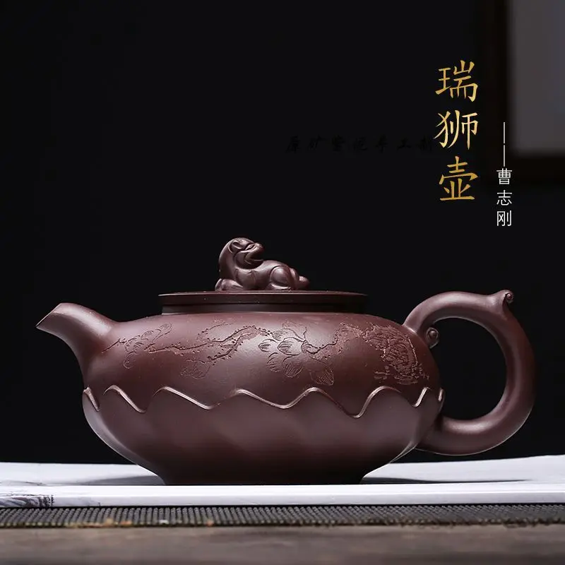 Yixing фиолетовый песок Teaware агент старый из фиолетовой глины Лев бутылка ручной работы чайник Cao zhiганг чайник