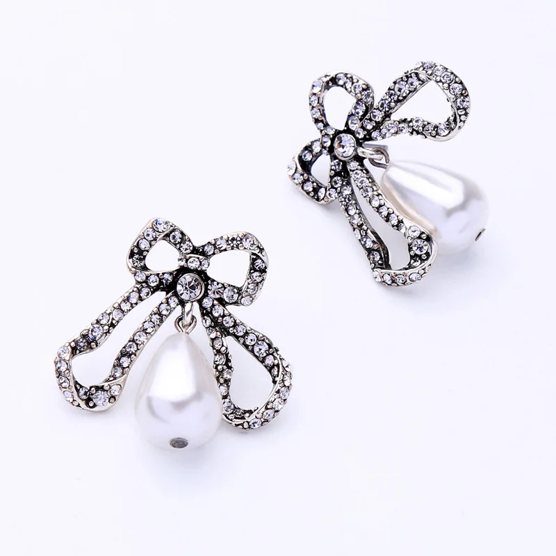 pearl earrings (2)