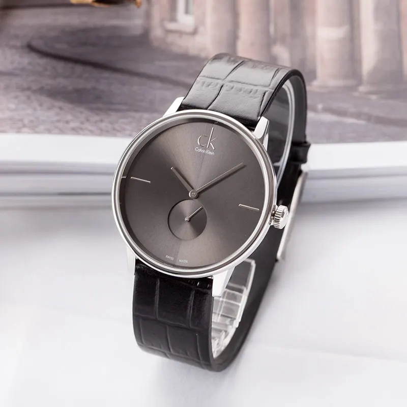 

CalvinKlein ACCENT Series Simple Quartz Men's Watch K2Y211C3