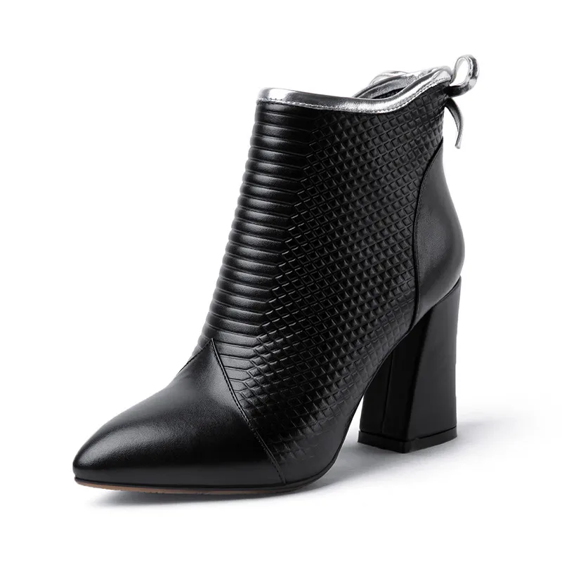 

LOVEXSS Woman Autumn Winter Zipper Ankle Boots Fashion Sexy Plus Size 34 39 Martin Boots Black White High Heeled Shoes