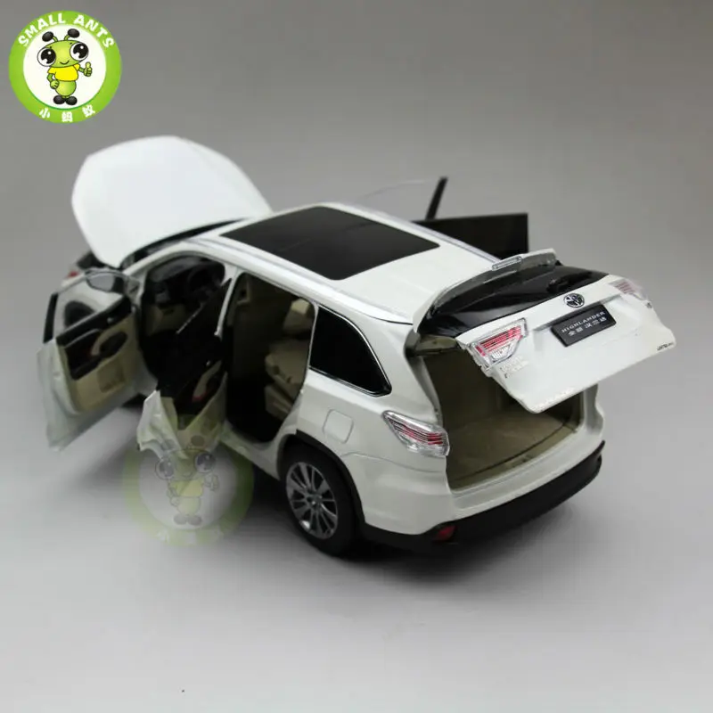 1:18 Highlander литая под давлением модель автомобиля SUV белого цвета