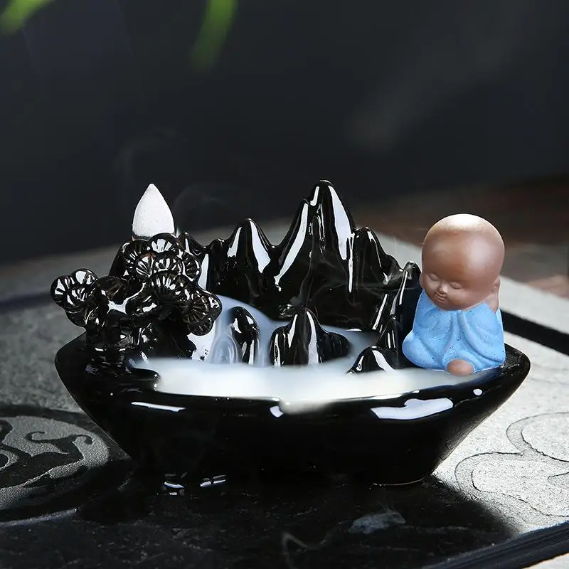 Traditional Black Ceramic The Little Monk Small Buddha Censer Backflow Incense Burner Use In house Creative Home Decor - Цвет: 150x80mm