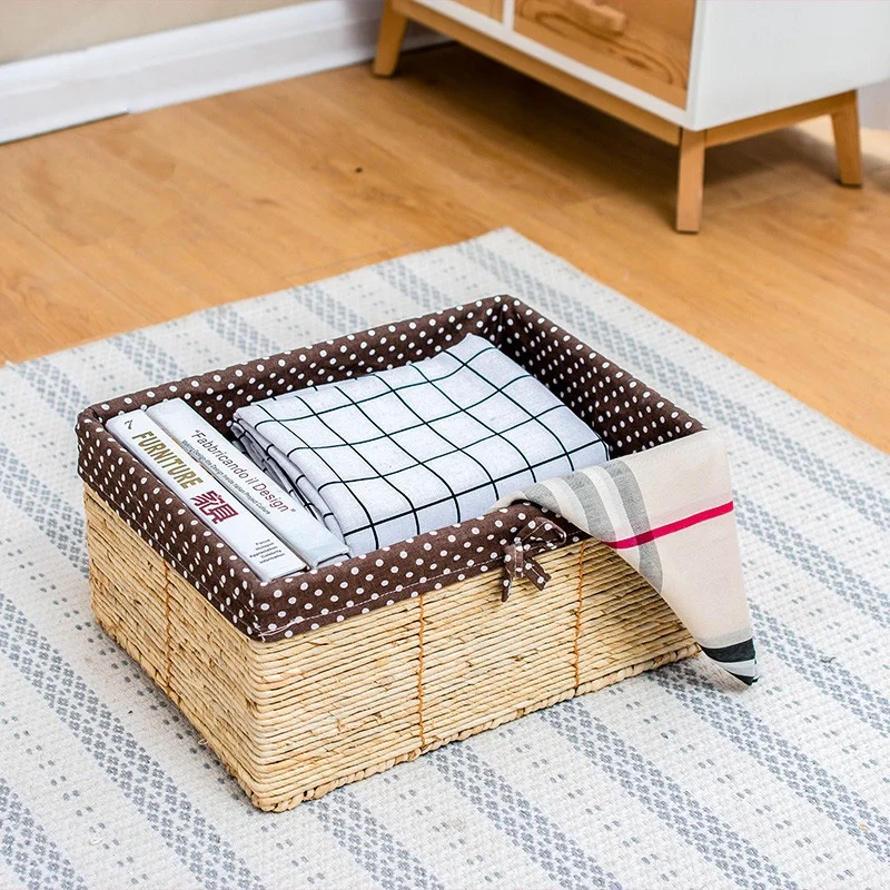 Gift basket corn husk woven storage for sundries table snack food straw baskets storage boxes with fabric lining living room use