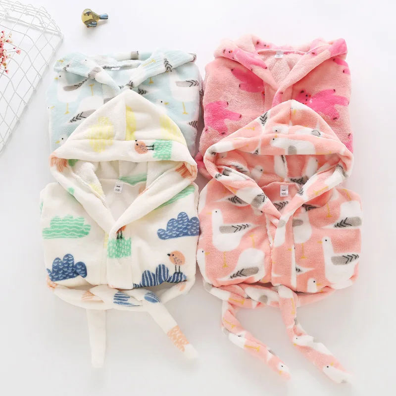 2018 New Soft Children's Robes for 2-6 Years Baby Kids Pajamas Boys Girls Cartoon Sleepwear Bathrobes Kids Hooded Baby Robes