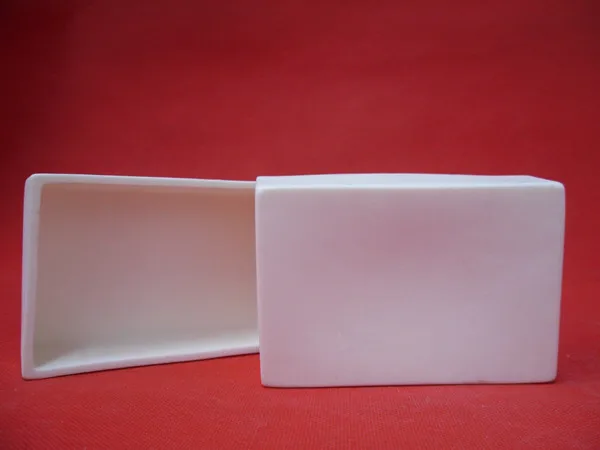 

120x80x40mm 99.5%Al2O3 High Purity corundum crucible / Al2O3 ceramic crucible / Sintered crucible /Alumina Ceramic Boat