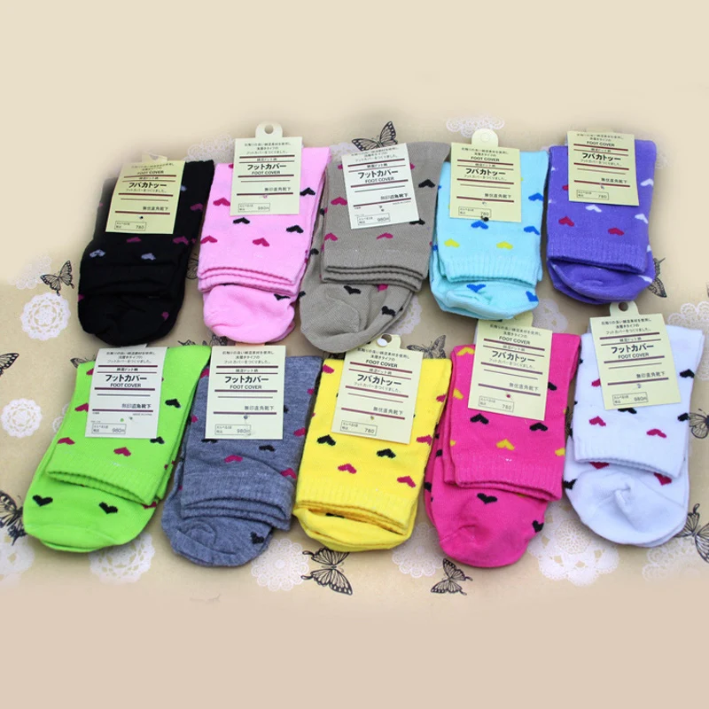 

10 Pairs/ Lot Quality Fashion Women Socks Cute Lovely Heart-shaped Candy Sweet Classic Balck White Colors Sock For Four Seasons