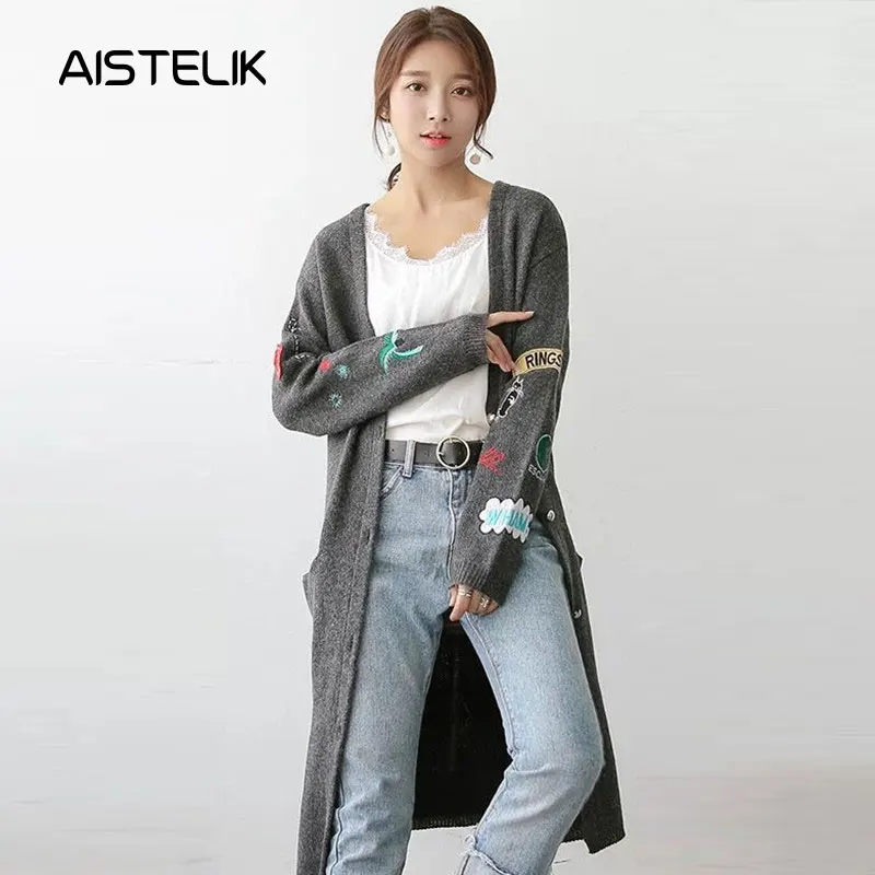 2018 autumn and winter new women's European and American style embroidery flowers knit cardigan long sweater women's temperament Sweaters