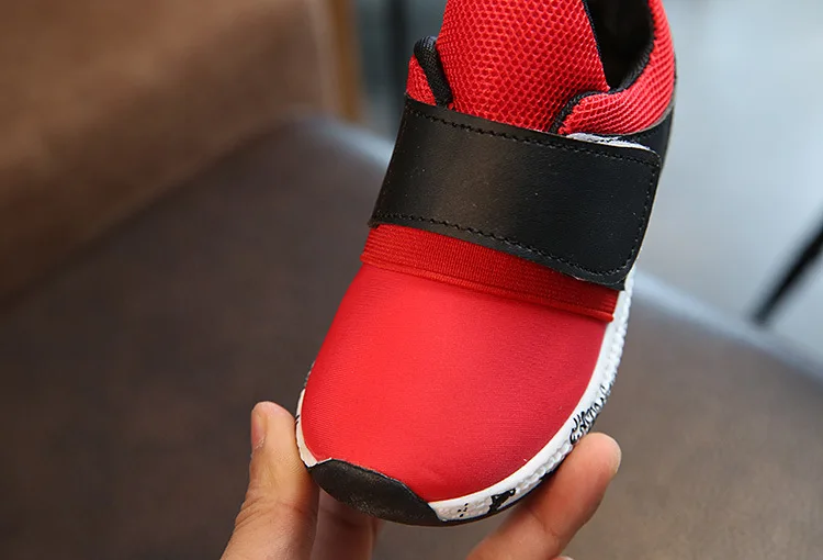 4347065584_1500180212