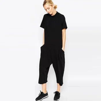 

2018 European and American style simple casual black cropped jumpsuit side pockets and loose short sleeve bodysuit