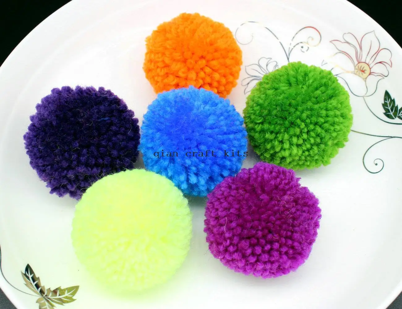 100pcs of big yarn pom poms, 50 mm mix color pom decoration decor
