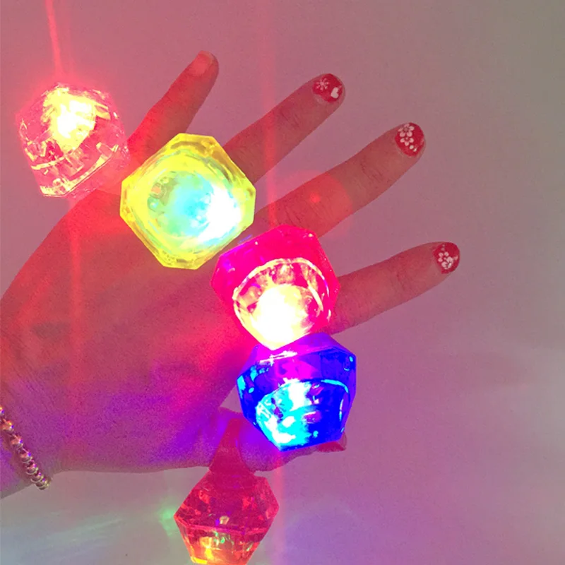 50 шт./лот светящиеся кольца светящиеся игрушечные лошадки кольцо с пальцами огни аксессуары для празднования Хеллоуина Свадебный декор свечение мигающий светильник кольцо