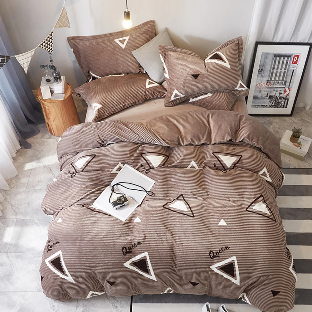 

2018 Brown Geometric Stripes Bedlinens Microfiber Fleece Duvet Cover Set Winter Thick Warm Queen King Size Bedding Sets