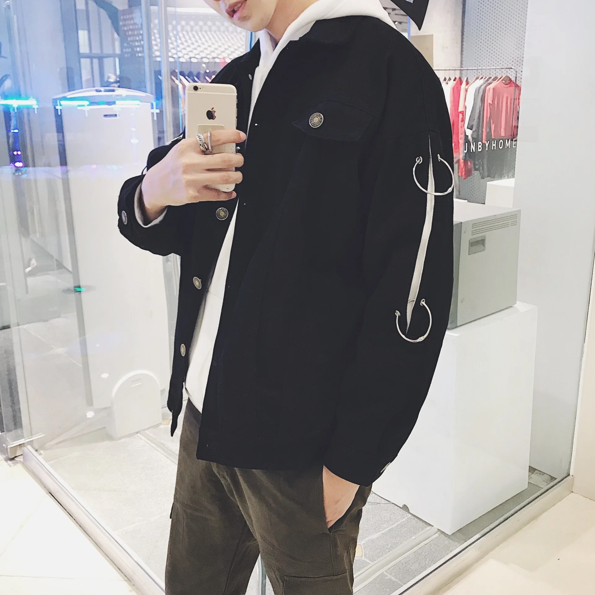 New Oversize Loose Jacket Men High Quality Solid Color Turn-Down Collar Jacket Men Western Style Pattern Streetwear Jacket Male
