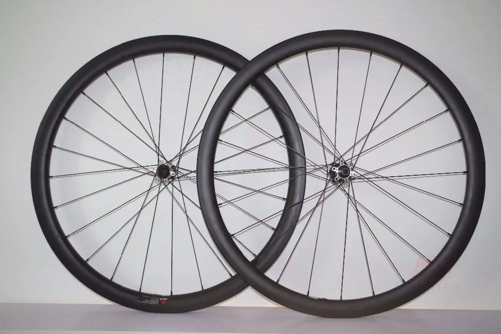 Flash Deal 1303g Lightest 700C 38mm Asymmetric Carbon Bike Wheel set Tubeless Clincher Road Disc Cyclocross CX Bicycle Wheels 24H 28H XDR 2 Flash Deal 1303g Lightest 700C 38mm Asymmetric Carbon Bike Wheel set Tubeless Clincher Road Disc Cyclocross CX Bicycle Wheels 24H 28H XDR 2