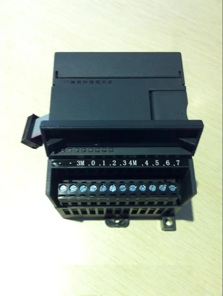 

EM 223 Digital Expansion Module 8DI/8DO 8 digital inputs outputs for Siemens S7-200 CPU22X PLC 6ES7223-1BH22-0XA0