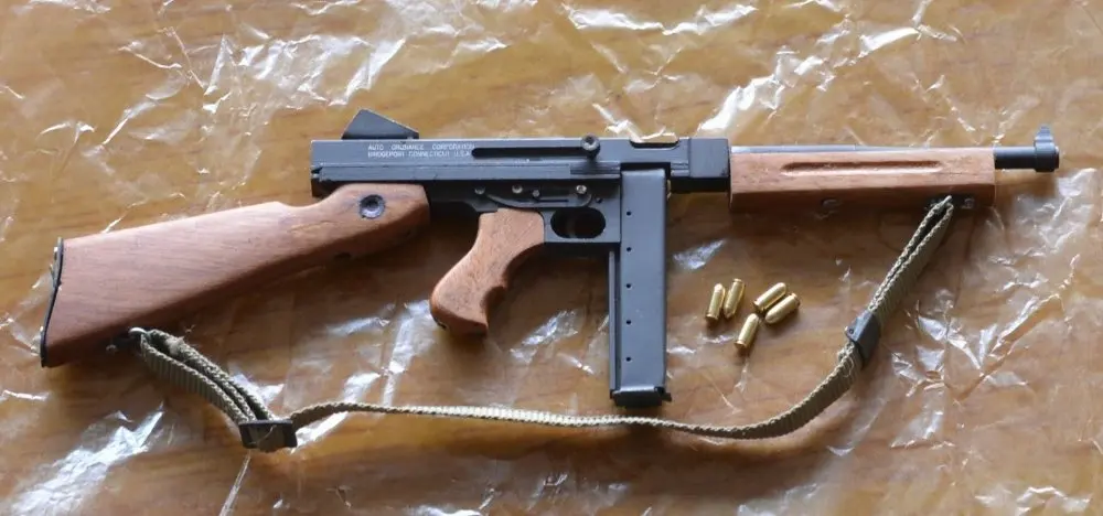 Free-Shipping-SS-MODEL-1-6-WWII-US-Metal-Wood-Thompson-M1A1-Submachine