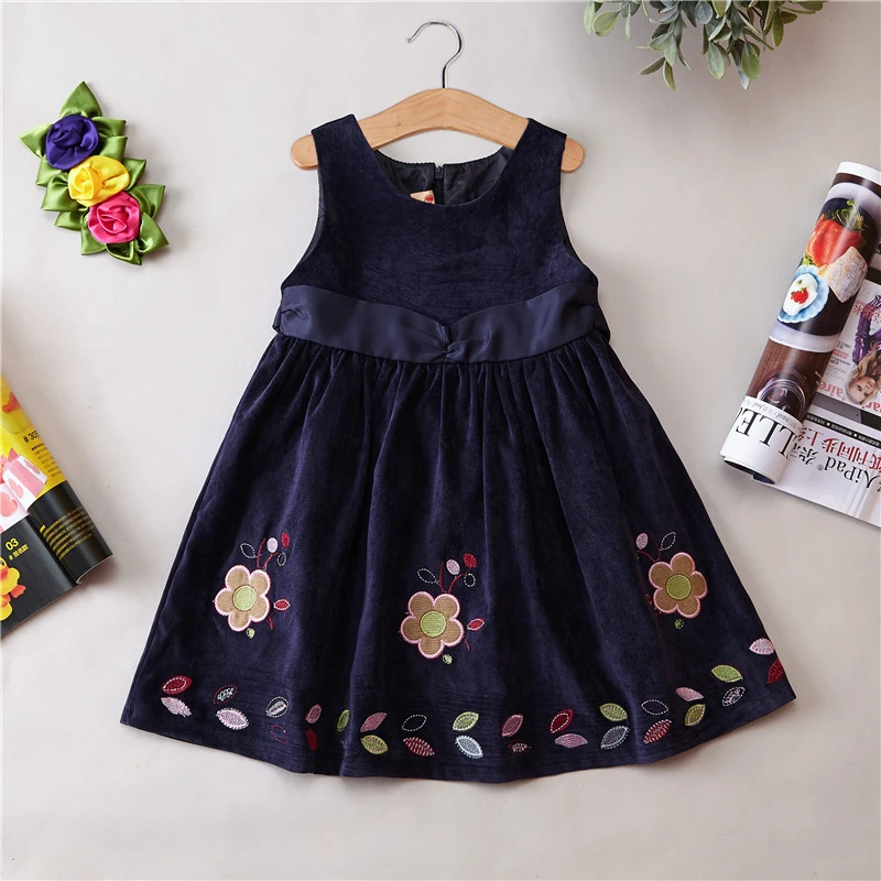 sleeveless dress in winter