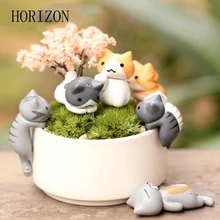 2017 Fashion 1Set / 6pcs Cartoon Cat Micro Landscape Garden Decorations Miniature Craft Home Decor Random Color