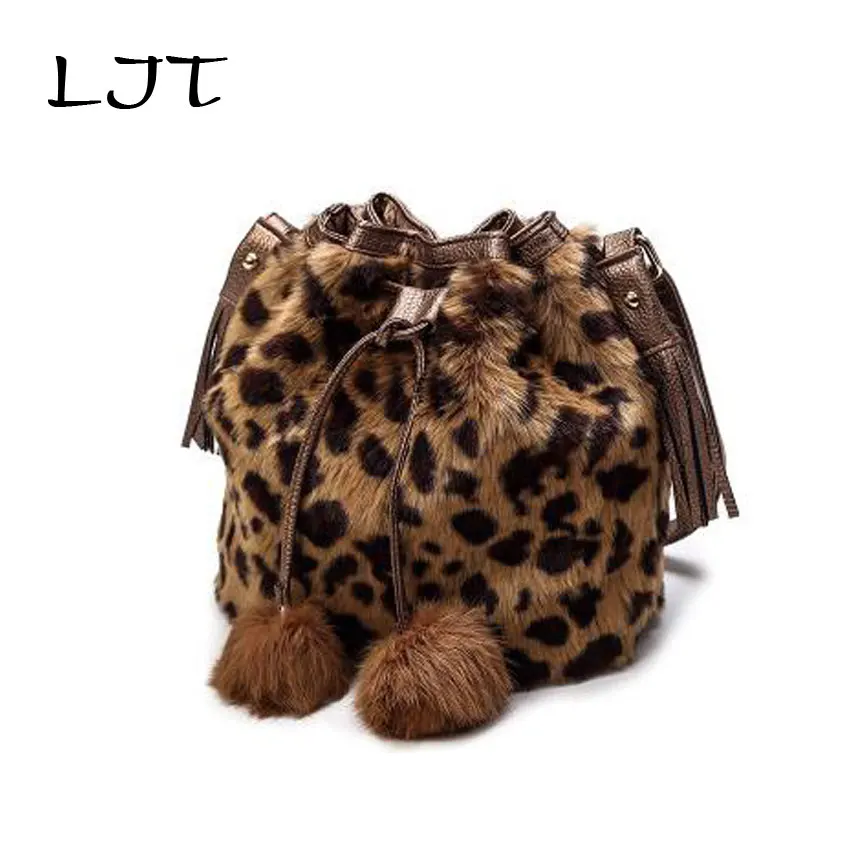 

LJT 2019 Women Shoulder Bag Brand Designer Fashion Leopard Bag Female Plush Faux Fur Messenger Bucket Bag Luxury Handbags Purse