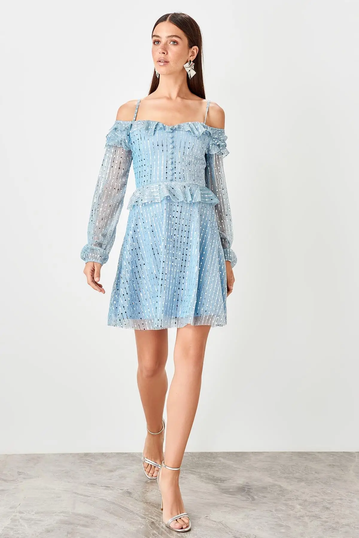 Синее платье с открытыми плечами Trendyol TPRSS19EL0423|Платья| |