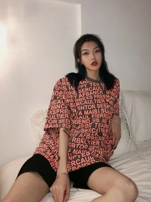 

2019 Summer New Korean version of the original wind body letter printing loose BF short-sleeved couple shirt T-shirt trend tee