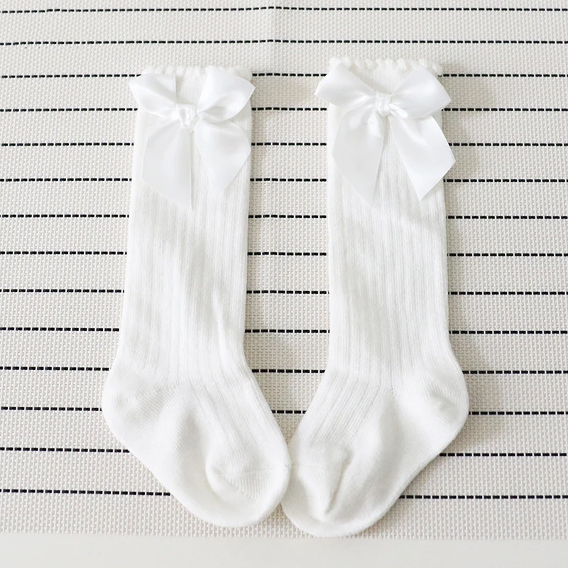 Длинные носки для малышей Детские длинные носки дышащие милые длинные носки из хлопка для новорожденных 2 размера, 5 цветов, детские гетры для дома - Цвет: white