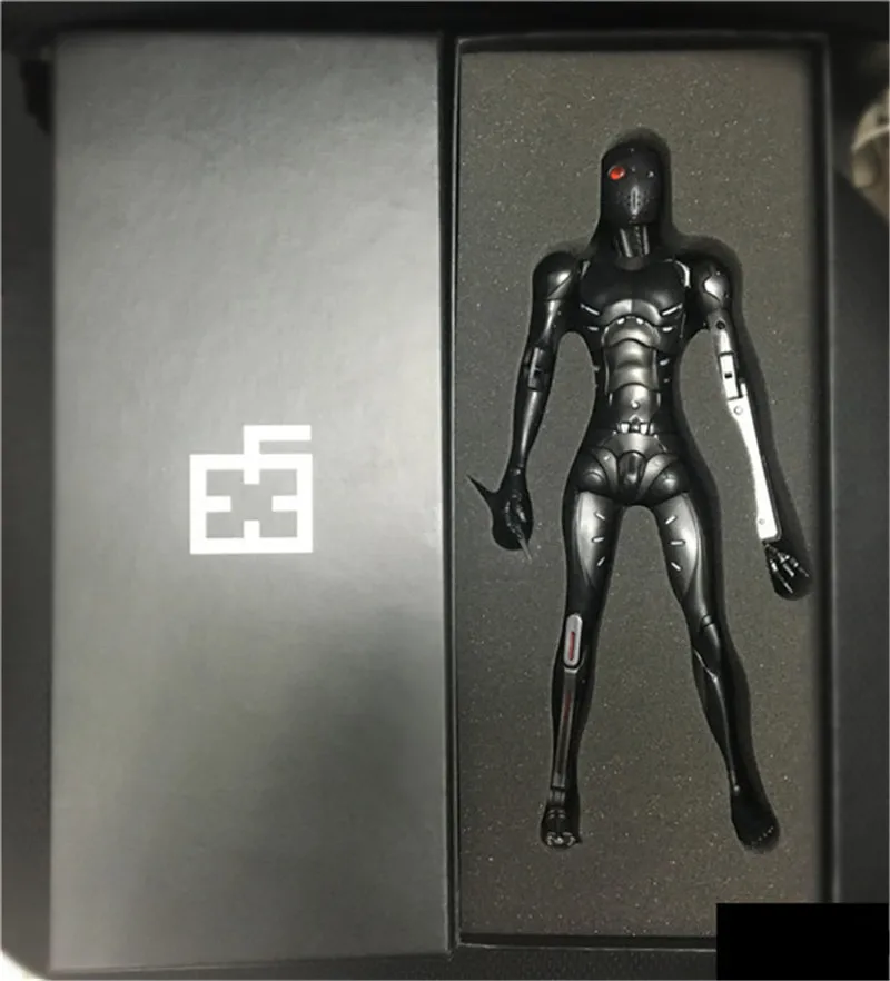 

New TOA Heavy Industries Male Voxel captured the conversion 1/6 Moveable Action Figure Figma ABS SHFiguarts Ferrite Body Figure