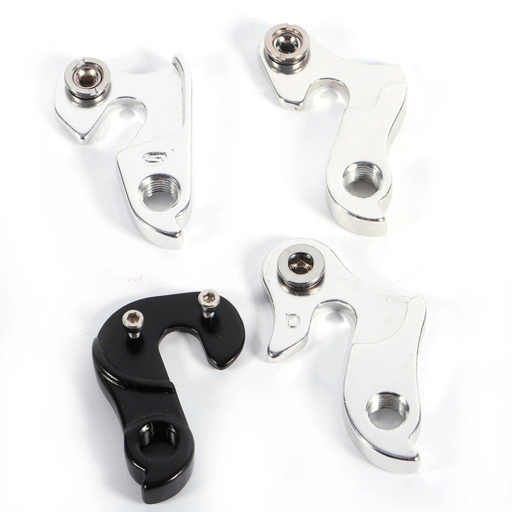 Derailleur hanger adapter Clearance