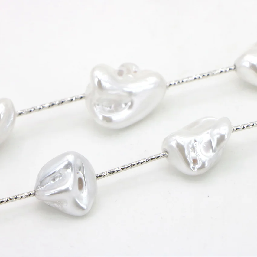 1 Irregularly Shell White Pearl Necklace (9)