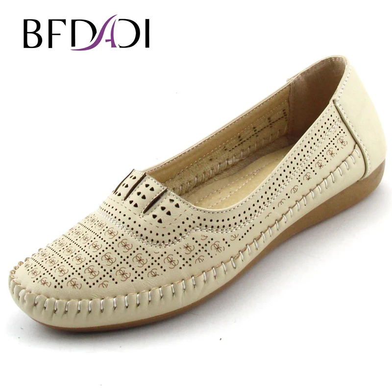 in style flat shoes