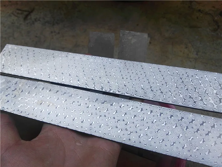 

EDC diy knife stainless steel forged Damascus pattern steel strip Knife blade embryo straight knife DIY heat treated
