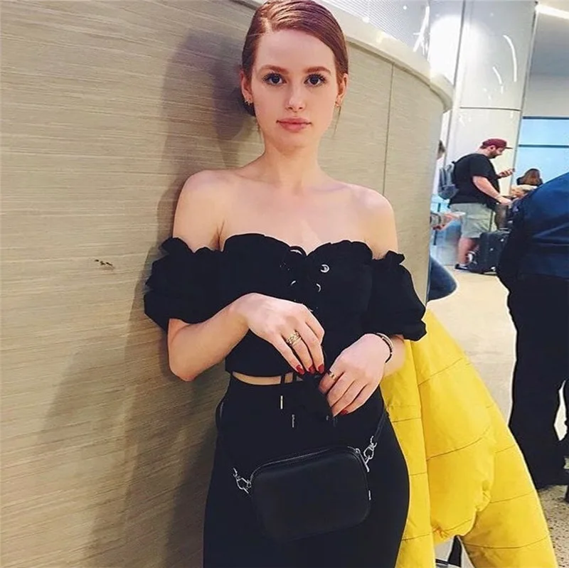 2019 New pattern Interesting T-shirt Top, Women's T-shirt, Short Butterfly Knot Street sexy T-shirt Slash neck