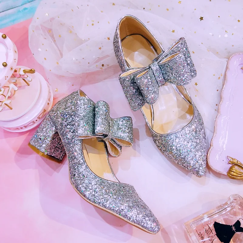 Femmes à Ins De Yasilaiya Et Arc Mariage Chaussures 2019 Argent Princesse La Épais Japonais Automne Talons Bas Simple À Pointu D'été Nouvelle Hauts q4dwwC