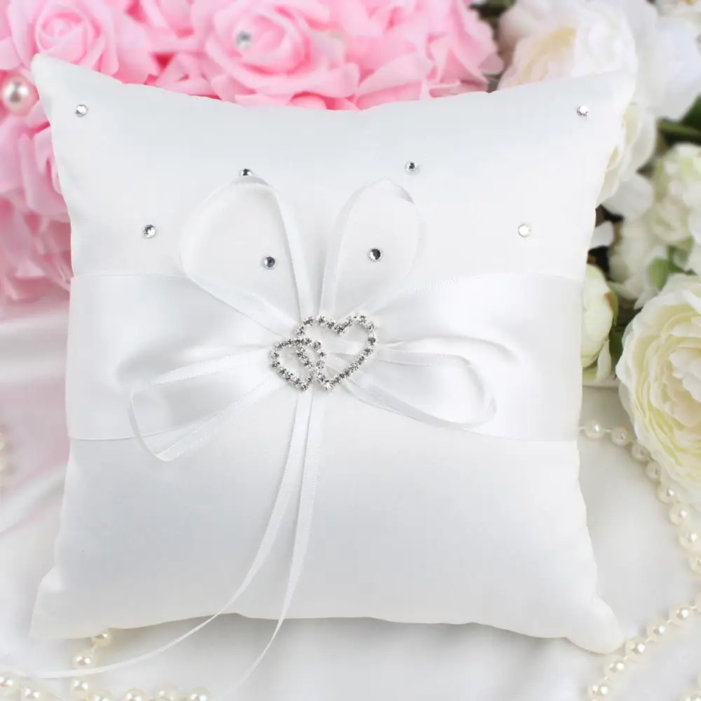 OurWarm 20cm Wedding Pillow Cushion Ring Double Heart Ring Rhinestone Pillows Baptism Wedding Birthday Party Favors Decoration - Цвет: white