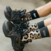 Женские носки с леопардовым принтом; сезон осень-зима; уличная мода для влюбленных; носки с ворсом; корейские толстые теплые носки