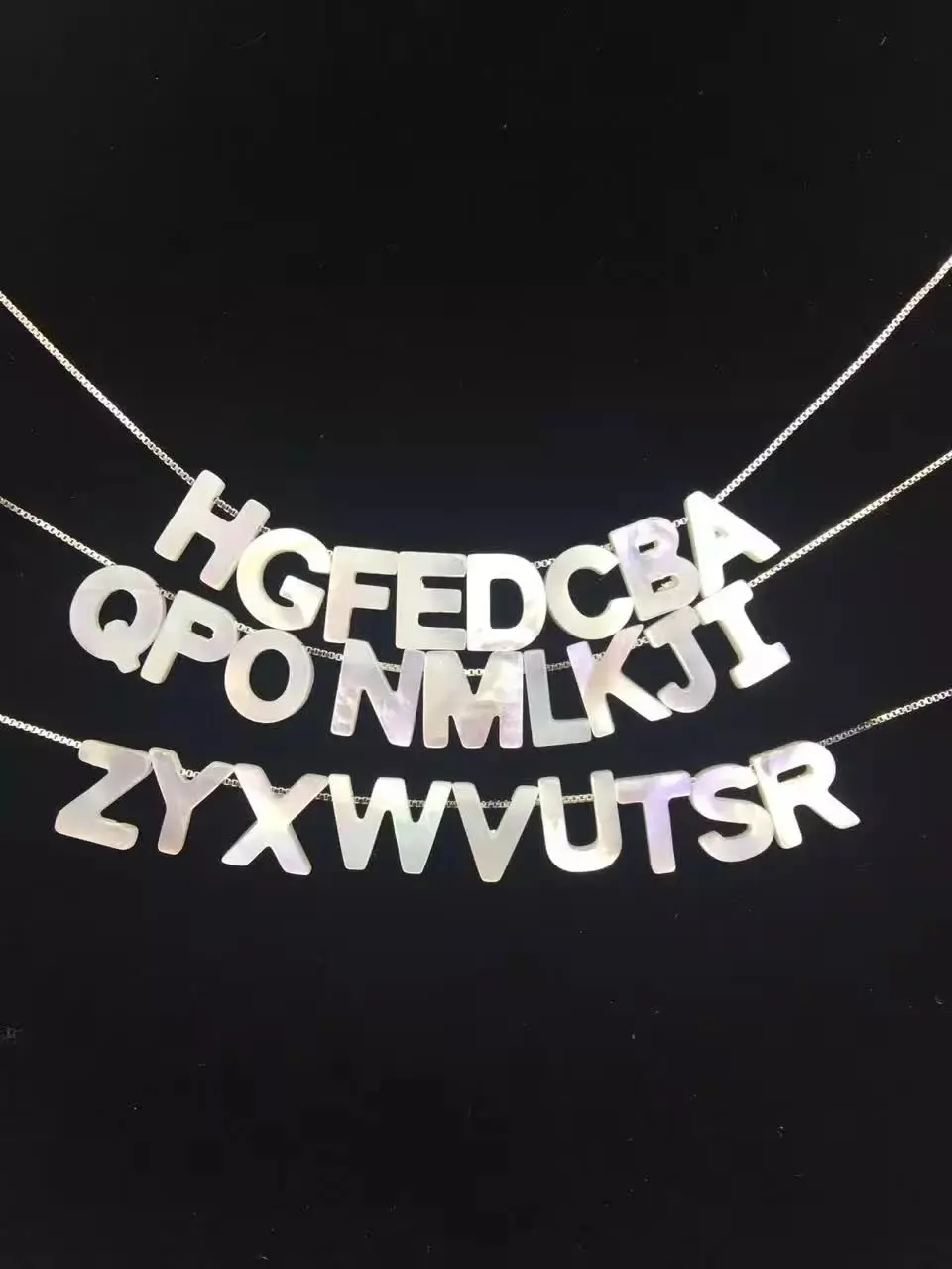 

2017 New Arrival ! 26 Alphabet Letters Natural Mother Pearl Shell 26 Letter Mother Pearl MOP for Bracelet & Necklace DIY Jewelry