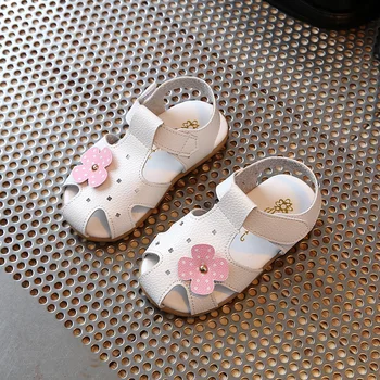 

Buy sandals for girls 2018 summer new baby sandals fashion flowers cowhide girl sandals casual Baotou children shoes