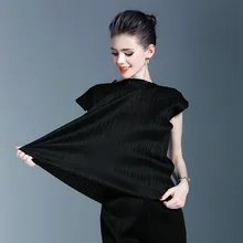 Miyake/футболка с вырезом лодочкой, женская, без рукавов, Саморазвитие, тонкая, новая, складывающаяся одежда удлиненного фасона, плиссированная Футболка, женская