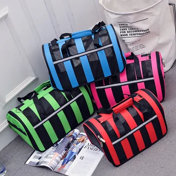 

Breathable pet bag cat dog bag portable travel out easy to carry pet box backpack bags for dogs have four colors are available
